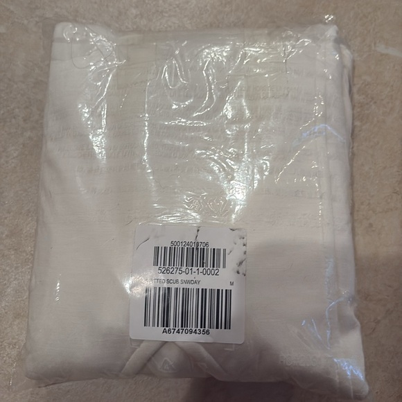 NWT Banana Republic White Soft Touch Scuba Fitted Top Size M - Picture 4 of 5